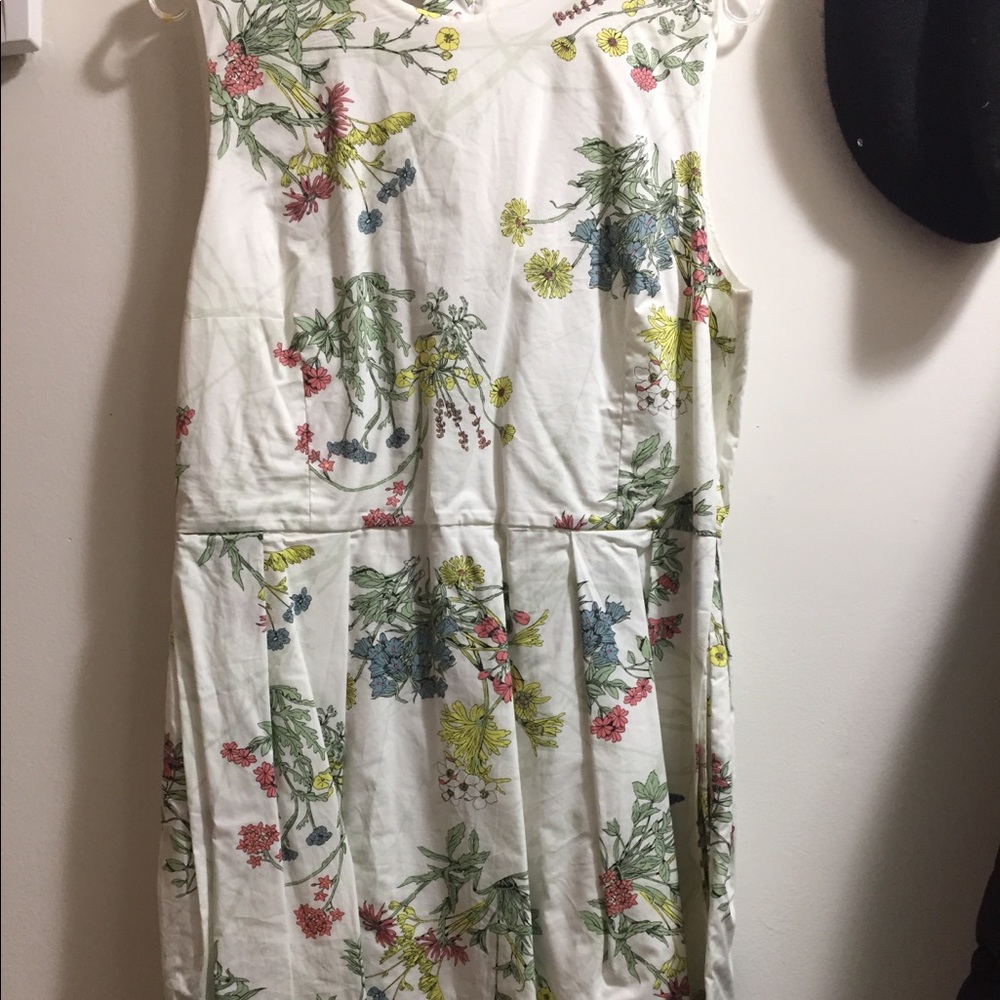 GAP Floral Dress (NWT)